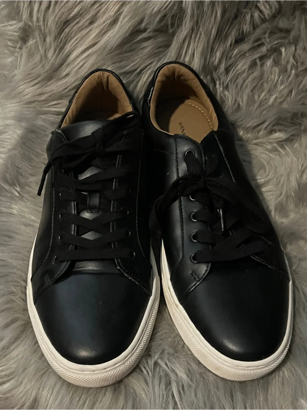 Banana Republic Black Leather Low-Top Sneakers with White Sole